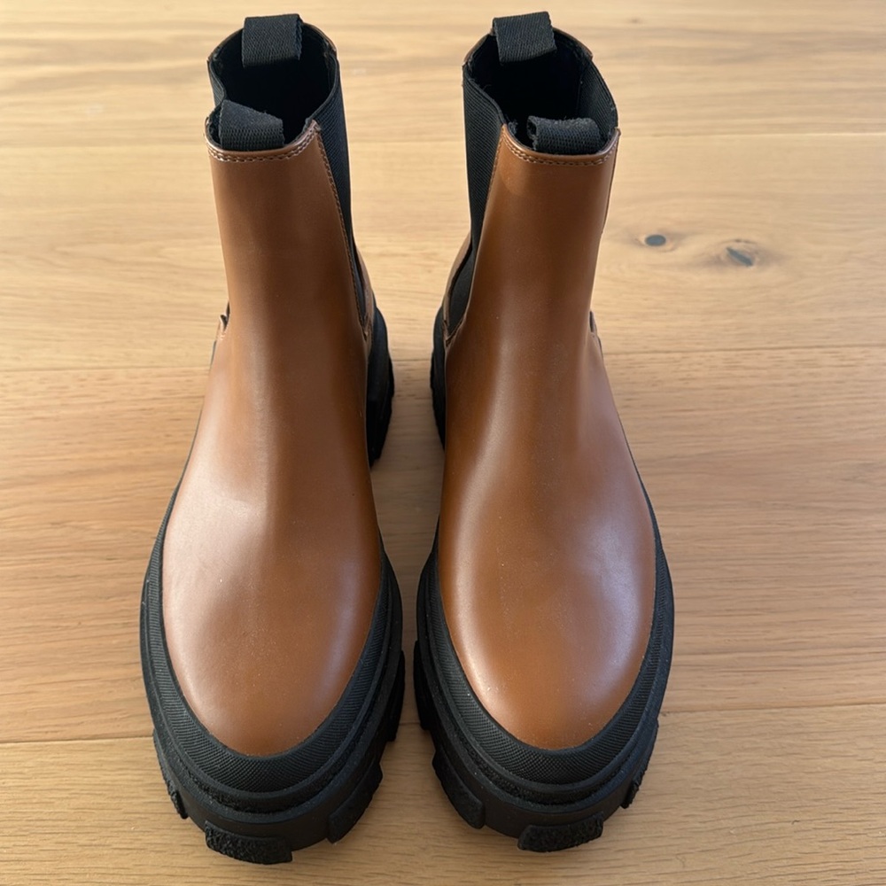 Zara Brown Lug Sole Boot